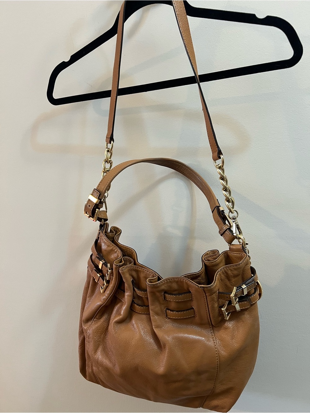 Micheal Kors Brown leather satchel Shoulder Bag Gold Chain Strap magnetic Closur